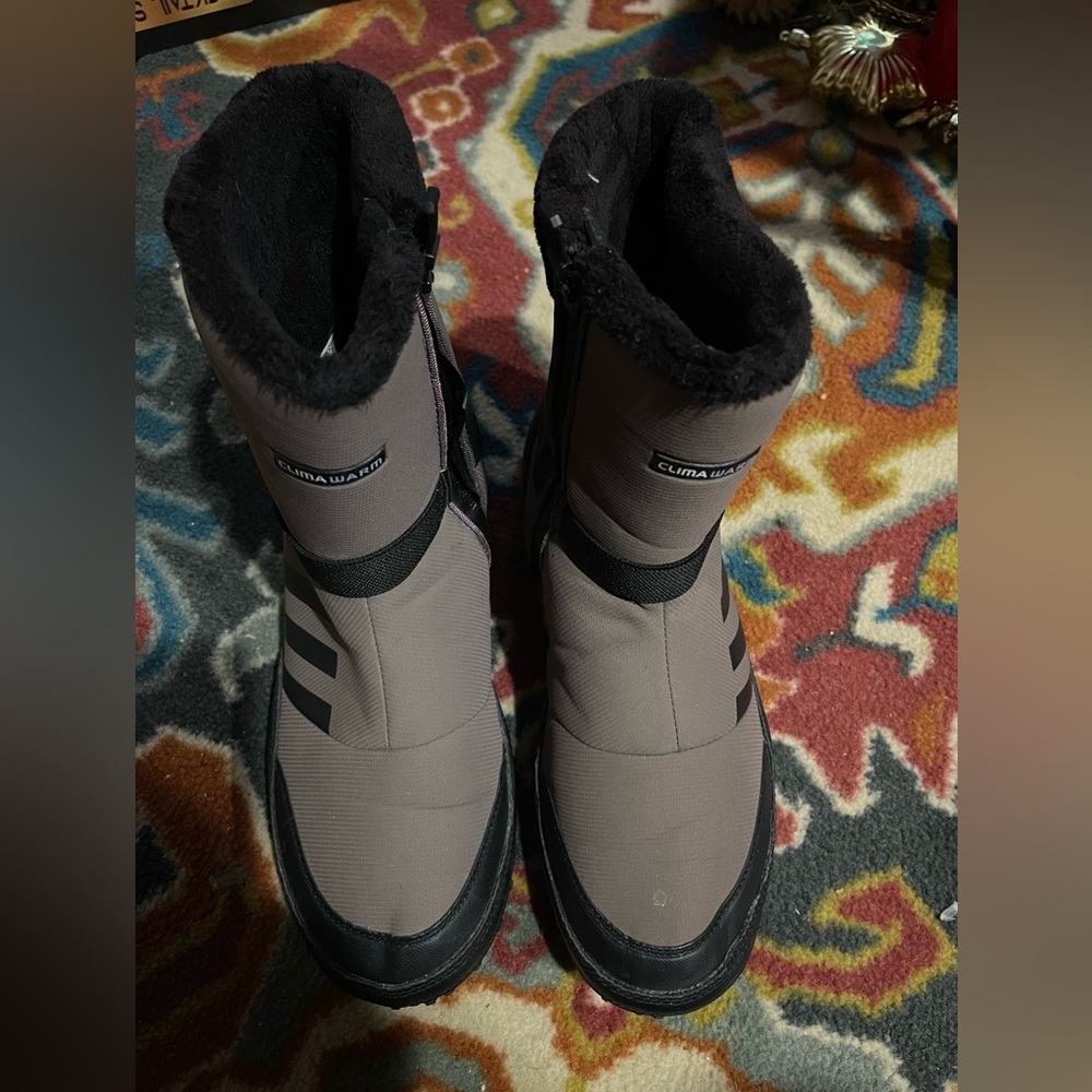 Preloved Adidas winter boots featuring the Climawarm technology